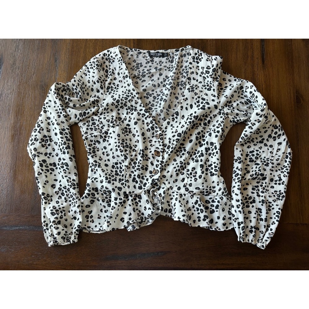 Nasty Gal Collection Leopard Print Peplum Top V-Neck Button Front Blouse Size 6